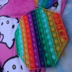 2 rainbow popits